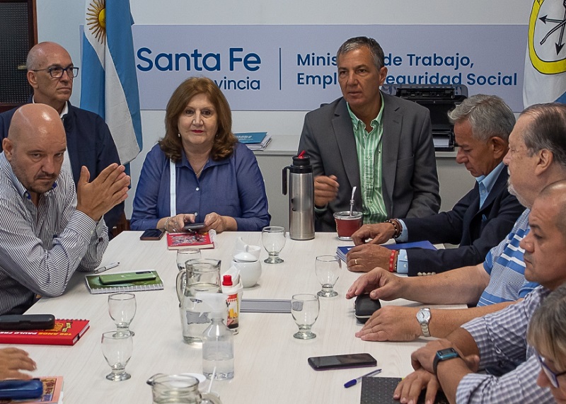 La Provincia presentó su oferta salarial a los Gremios Docentes 